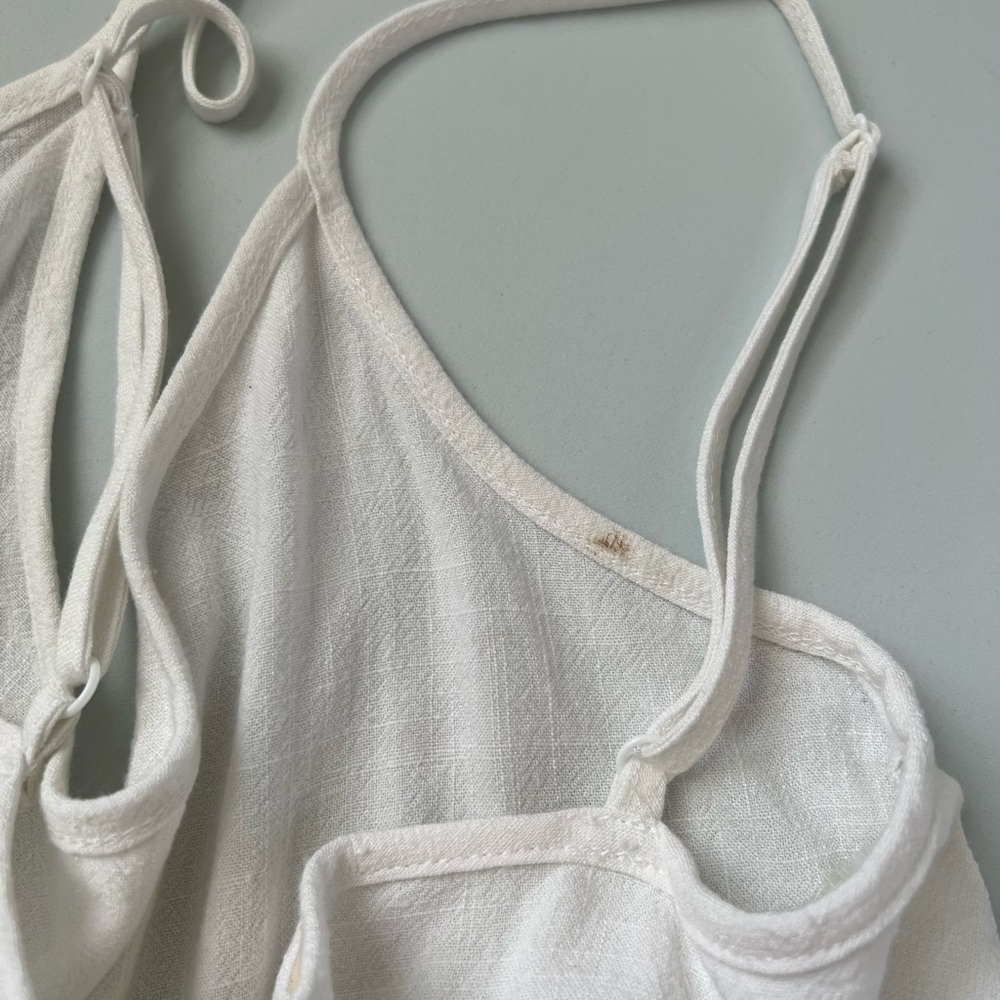 White flowy tank top - Picture 3 of 4